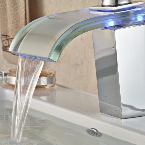 Moderná batéria s LED podsvieteným vodopádom vody