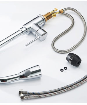 Moderná drezová batéria so spŕškou -chróm, nikel, čierna