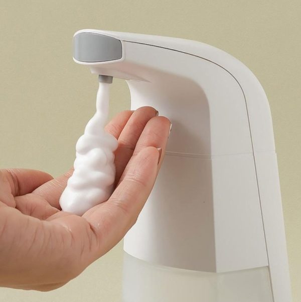 Automatický dávkovač dezinfekčného gélu a mydla s objemom 300 ml