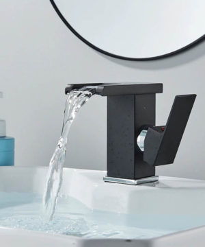 Moderná čierna batéria s LED podsvieteným vodopádom vody